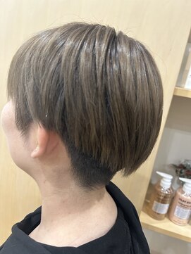 プリモ ビューティーアンドリラックス(Primo Beauty&Relax) グレージュカラー/ブリーチ