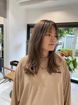 カリファ 田町(KHALIFA) ★メルティーカラー フェミニンロング 似合わせカット レイヤー