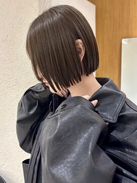 ヤイエ 青山店(yiye) 大人ボブ大人ショートボブ切りっぱなしボブ前髪あり前下がりボブ