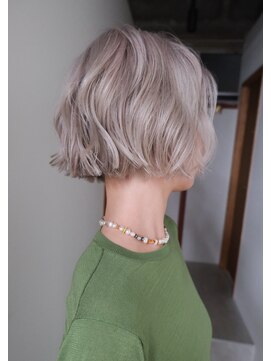 トゥナ 六角(Tuna) ホワイトベージュ