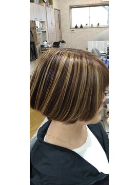 美容室クリップアイ(Clip I) 白髪ぼかしハイライト