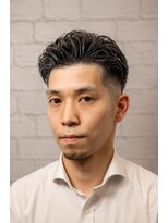グレイスフルバーバー 新宿パークタワー店 新宿ビジネスマンの王道といえば73分け!メンズパーマも◎