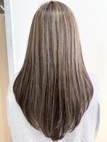 モモ(MOMO)&nbsp;落ち着いたハイライトカラー★