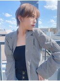 大人女子に大人気/耳掛けショート