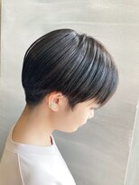 フォルン(Vorn)&nbsp;黒髪刈り上げショート