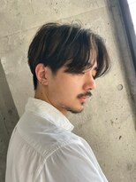 クオル 立川(QOL)&nbsp;ニュアンスパーマセンターパートコンマヘアツーブロック刈り上げ