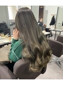 オリーブベージュ×ロング