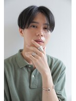 イヴォークトーキョーオーサカ(EVOKE TOKYO osaka)&nbsp;ニュアンスパーマ センターパート マッシュ