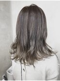20代30代透明感グレージュ
