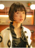 顔まわりにレイヤーを入れたショートボブ2