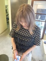 ヒカリス 東三国(HIKARIS) 笑顔溢れるミルクティーグレージュ/大人女性くびれレイヤーボブ