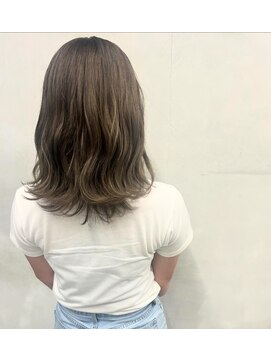 ピオニー(PEONY) ベージュブラウン