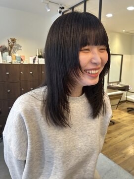 カグヤヒメシュヴシュール(kaguyahime cheveux sur) ツヤツヤグレージュカラーとフェイスレイヤー