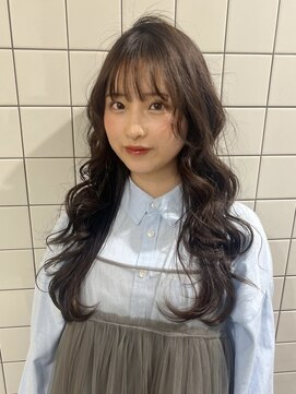 シイ(SIE) こっくりブラウンと韓国風ガーリー巻き髪♪