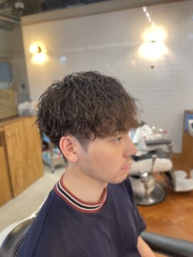 ゼロスバーバー(0's BARBER SHOP) 20代ツイスパ◎波巻きスパイラルマッシュウルフ