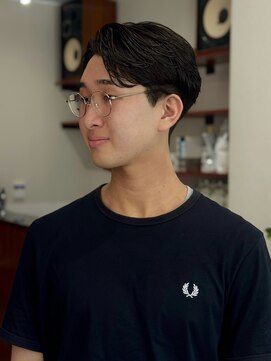 カウンター(COUNTER) メンズセンターパート/ニュアンスパーマ 【 初回 ¥ 9500 】