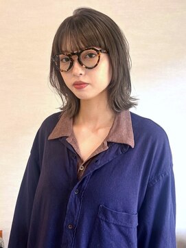 トナリ(tonari) アッシュグレージュ ハイトーン ウルフカット【鹿児島中央駅】