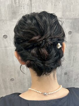 編み込み×シニヨン