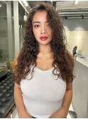 スパイラルパーマ パーマ　外国人風パーマ　ロングヘア