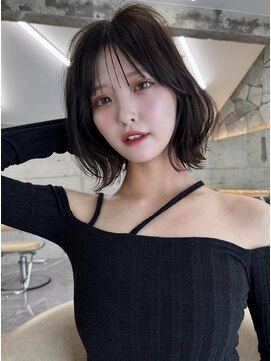 シスター(sister) 20代30代お洒落☆レイヤーカットハッシュカットボブ