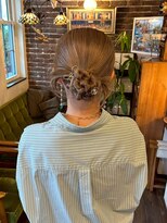 アズグロウヘアー(AS GROW HAIR) ハイライトカラークラシカルローシニヨン