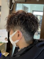 コワファーストナガサキシャンプーボーイ(COIFF1RST NAGASAKI SHAMPOO BOY)&nbsp;ハイライト×波巻きパーマ