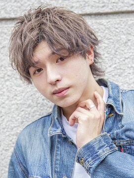 アイヴィ 表参道(IVY) 小久保style☆センターパートツイストスパイラルコンマヘア