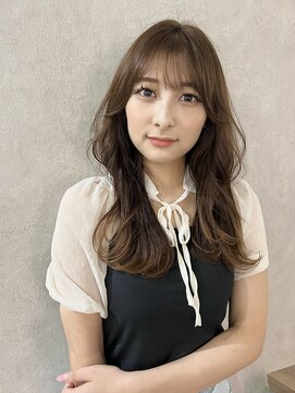 フルール(Fleur) 韓国風レイヤーカット 小顔シースルーバング ベージュカラー