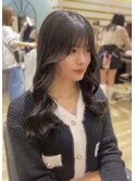 小顔レイヤーロングくびれヘアオリーブアッシュブラック