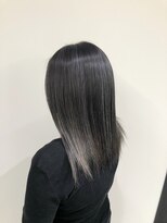 ヘアアンドメイク ムーア(Muuua) ブラックグレージュ＋ホワイトグレー