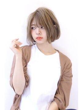 オーロ(ORO) ミルクティーグレージュ　まとまる可愛いボブ