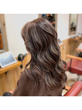 ノーム 横浜(NORM) ハイライトグレージュ