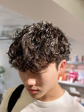 ザ オーダー(THE ORDER) スパイラルパーマ