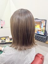 ベルポ(Bellpo) 毛先軽やか♪♪外ハネミディ