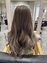 ヨロ(YoLo.)&nbsp;インナーカラー担当永田