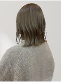 オリーブグレージュカラー くびれミディアム 透明感カラー 20代