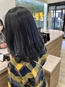 ディーボーイ 健軍店(D-BOY) ブリーチ/ブルーブラック