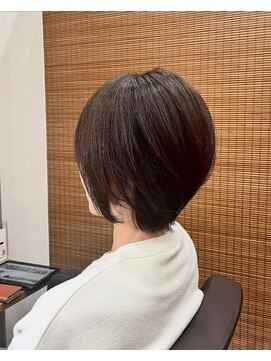 互感 近岡店 綺麗めショート