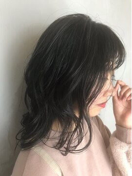 ラトリエ ブロカント 立川北口店(L'atelier BROCANTE) シースルーバング 黒髪 レイヤー ふわミディ カール