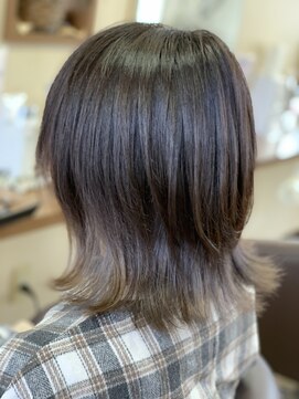 コアフィールフィス(COIFFURE fils) 《見附　今町》インナーカラー　ラベンダーアッシュ　外はねボブ