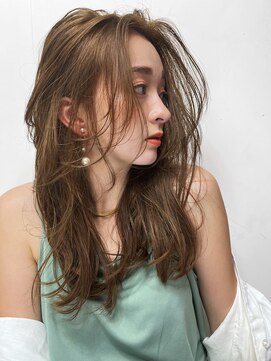 ラマナ(Lamana) ふんわり動くレイヤースタイル