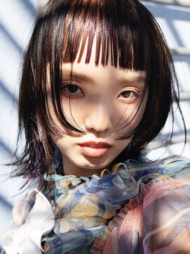 カムジーヘッドカミノウラ(COMEGHEAD KAMINOURA) オン眉ミディアムウルフぱっつんブリーチダブルカラー