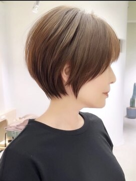 ウル 名古屋栄(ulu) 上品な大人女性のためのショートボブ
