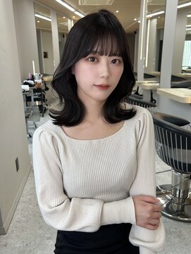 ボタン テンジン(VOTAN tenjin) グレージュカラー/暗髪/艶髪/顔周りカット/天神韓国ヘア