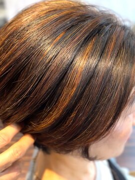 アトリエアルシュ(atelier ARCHE) 天然100％ヘナを明るく,白髪ぼかし,ハイライト,ヘナ染め