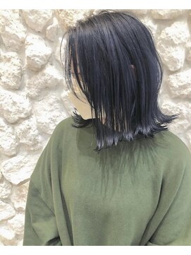 モアナバイヘッドライト 浦添店(Moana by HEADLIGHT) Moana【浦添】#ネイビーカラー#ミディアムボブ#外ハネ