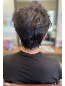 サロンドミナ(SALON DE MINA) 60代ミセスのコンサバショート