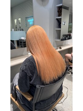 ダイアモンドリリー(Diamond Lily) MEN’S HAIR/ブルーブラック/フェザーパーマ/一宮