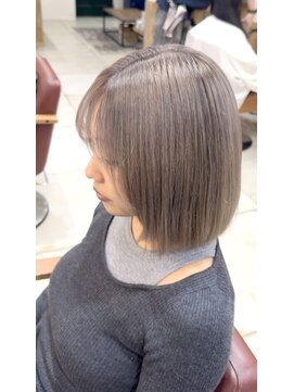 ノーム 横浜(NORM) ミルクティーグレージュ