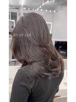 プラチナ(PLATINA)&nbsp;ハイレイヤーレイヤーカットブリーチ無しカラー顔周り韓国